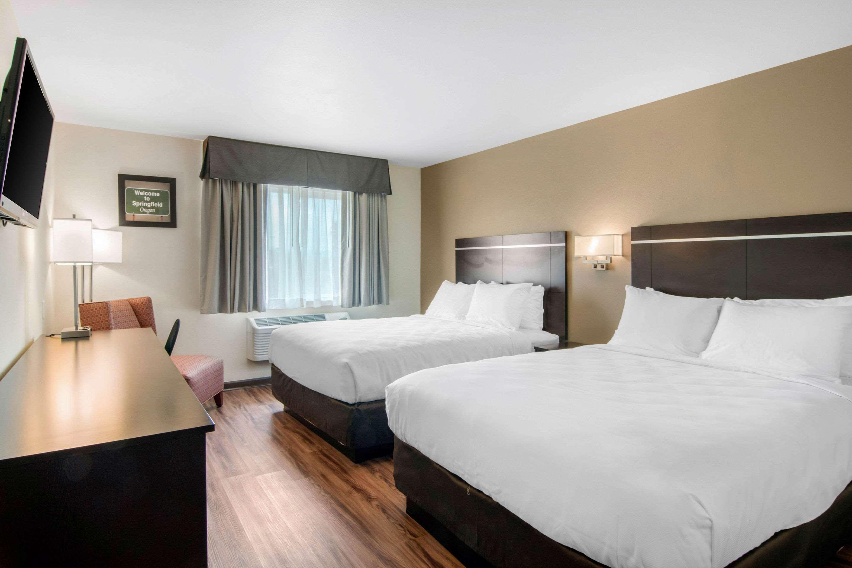 Econo Lodge Inn & Suites Спрингфилд Экстерьер фото