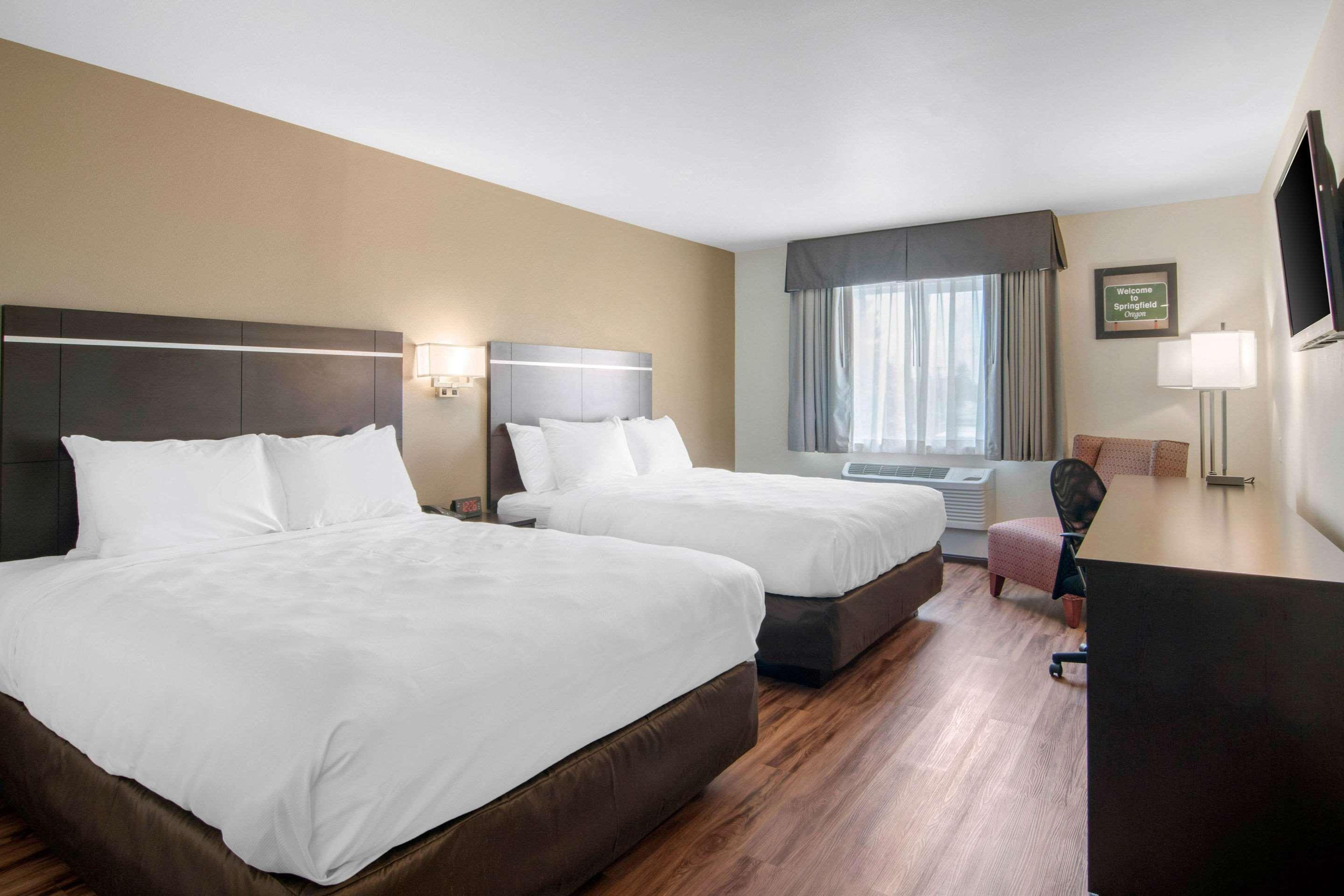 Econo Lodge Inn & Suites Спрингфилд Экстерьер фото
